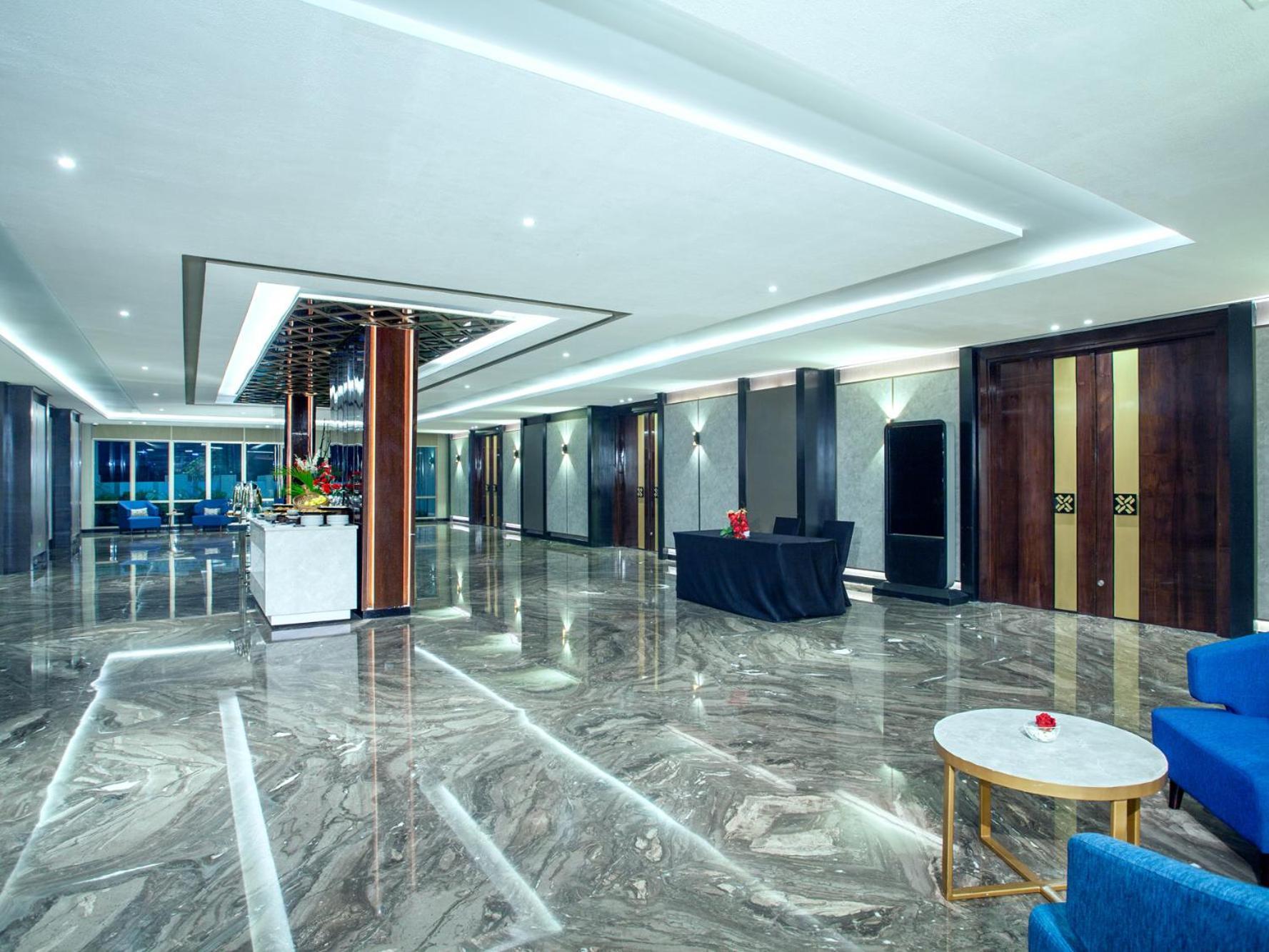 Platinum Hotel Tunjungan Surabaja Exteriér fotografie