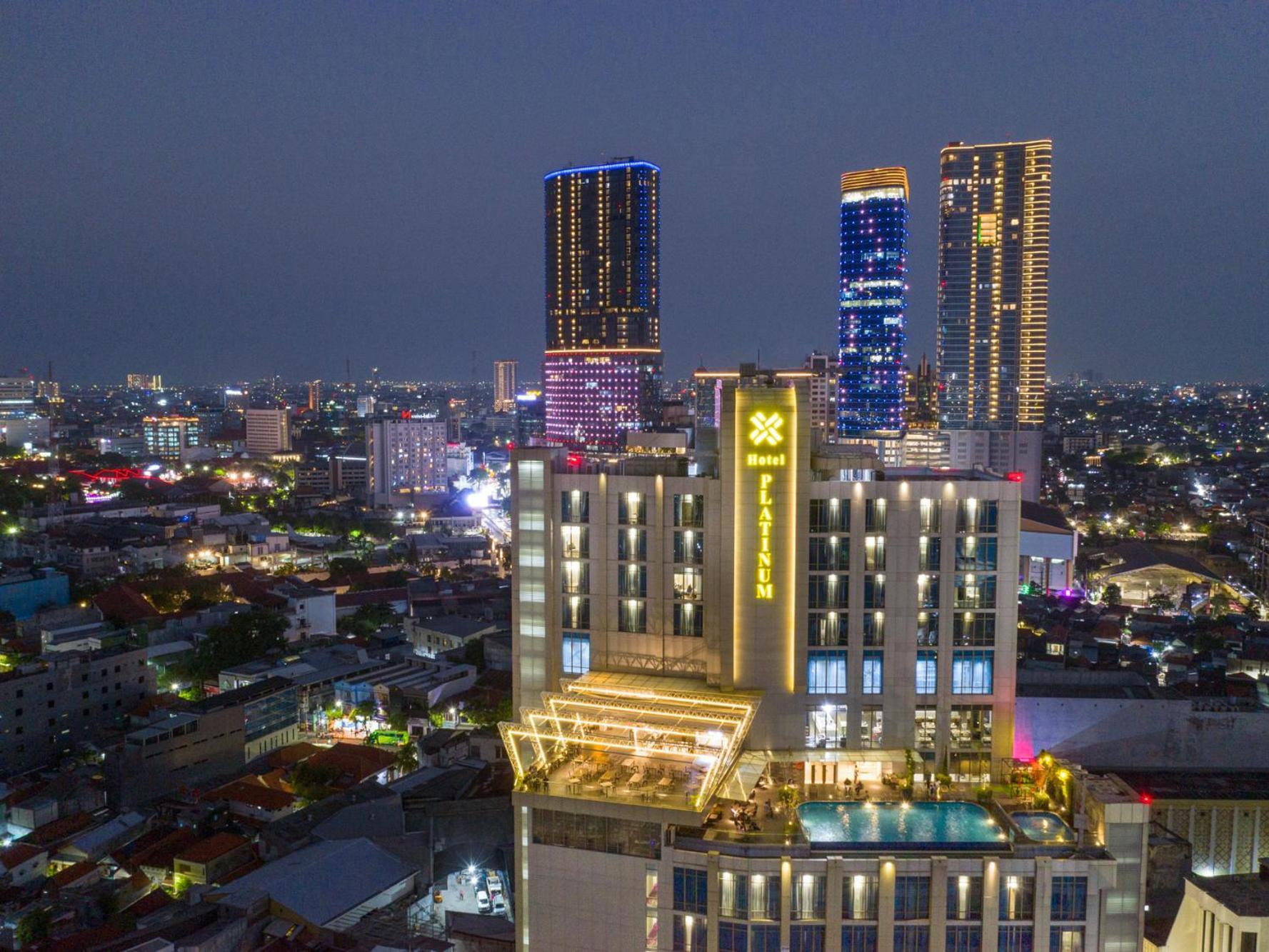 Platinum Hotel Tunjungan Surabaja Exteriér fotografie