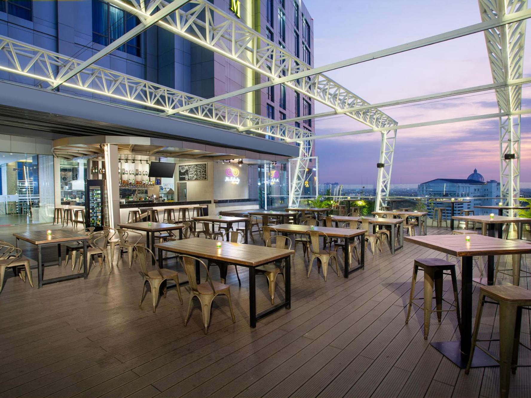 Platinum Hotel Tunjungan Surabaja Exteriér fotografie